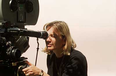 https://www.z3xmi.onnik.hep.it/get image.phtml?image=Cristina Comencini web