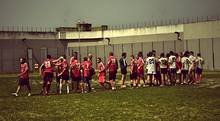 https://www.z3xmi.onnik.hep.it/get image.phtml?image=rugby carcere bollate web